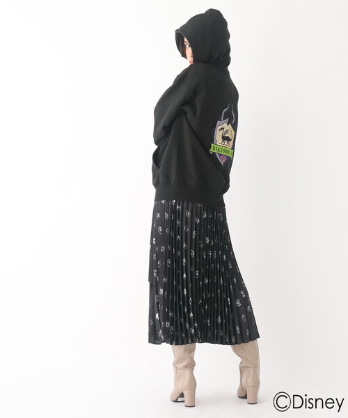 index（インデックス）の「◆『ディズニー ツイステッドワンダーランド』 バック刺繍パーカー（パーカー・レディース・ホワイト系その他6/ゴールド系その他5/ホワイト系7/ホワイト系9/アイボリー系6/シルバー系6/ゴールド系6・00）」の15枚目の写真