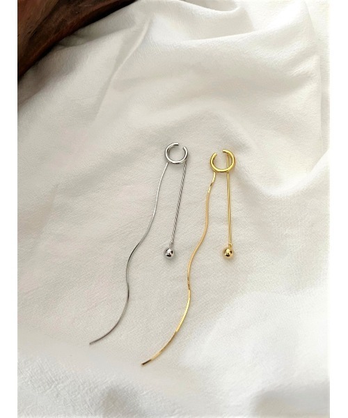 mou（モウ）の「2セットロングボールイヤーカフ(片耳用)（イヤーカフ・レディース・シルバー/ゴールド・FREE）」の4枚目の写真