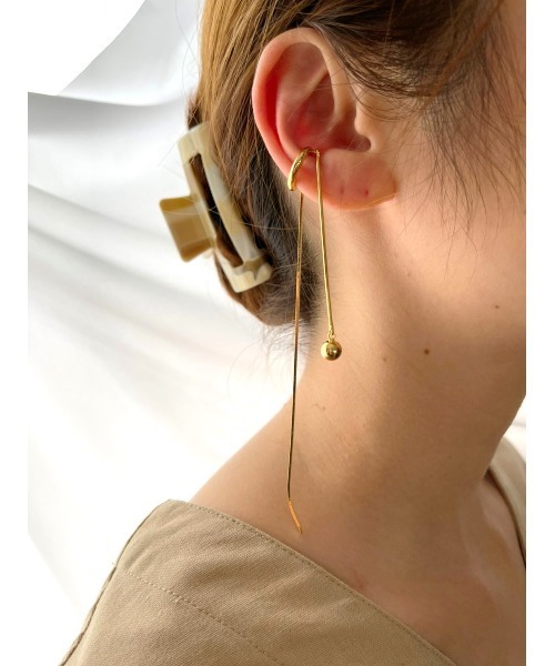 mou（モウ）の「2セットロングボールイヤーカフ(片耳用)（イヤーカフ・レディース・シルバー/ゴールド・FREE）」の5枚目の写真