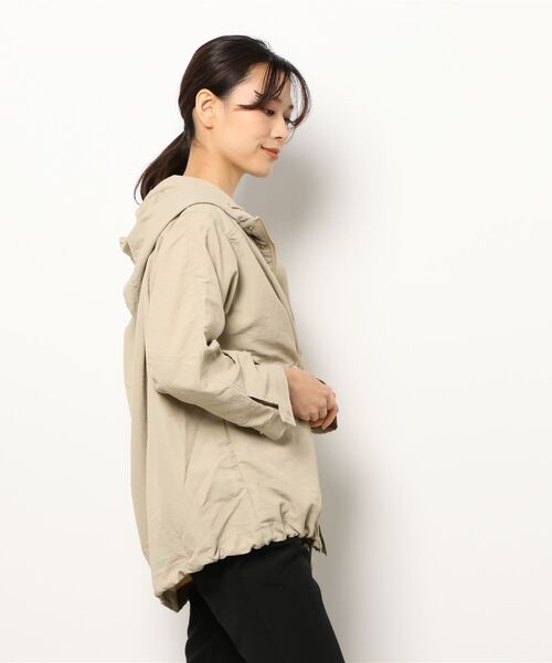 Samansa Mos2 blue（サマンサモスモスブルー）の「マウンテンパーカー（パーカー・レディース・ベージュ/ブラウン/カーキ・ﾌﾘ-）」の5枚目の写真