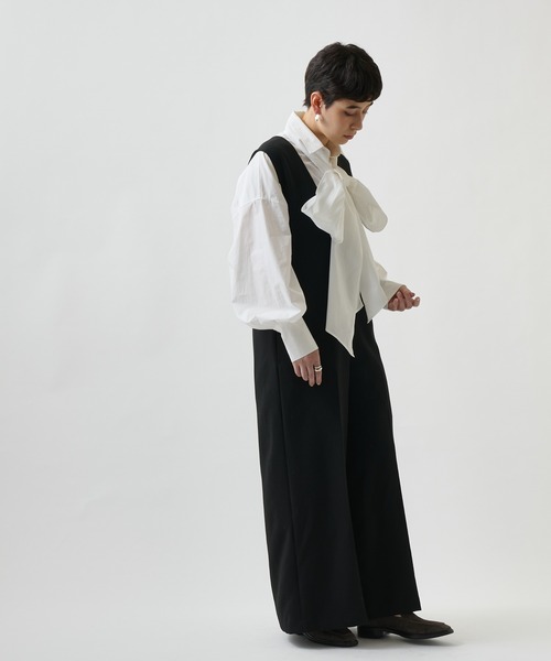 Whim Gazette(ウィムガゼット)の「【WEB限定】ダブルクロスコンビネゾン(つなぎ/オールインワン・レディース・ブラック/ライトベージュ・36/38)」の10枚目の写真