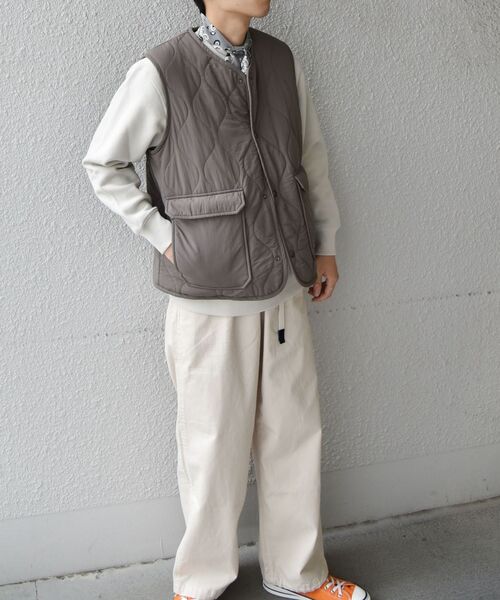 SHIPS any（シップス エニィ）の「SHIPS any: 【ウォッシャブル】CASHPAD キルティング/マイクロフリース リバーシブル ベスト◇（その他アウター・メンズ・ネイビー/オリーブ/キャメル・SMALL/MEDIUM/LARGE）」の8枚目の写真