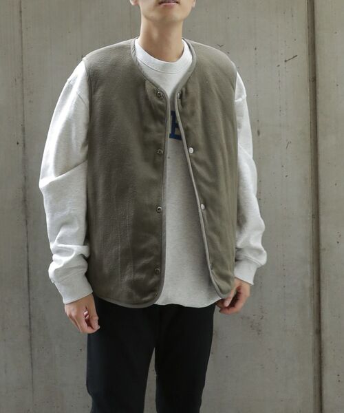 SHIPS any（シップス エニィ）の「SHIPS any: 【ウォッシャブル】CASHPAD キルティング/マイクロフリース リバーシブル ベスト◇（その他アウター・メンズ・ネイビー/オリーブ/キャメル・SMALL/MEDIUM/LARGE）」の14枚目の写真