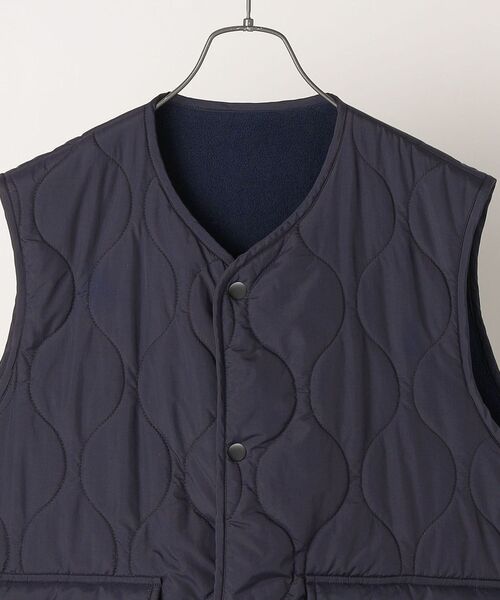 SHIPS any（シップス エニィ）の「SHIPS any: 【ウォッシャブル】CASHPAD キルティング/マイクロフリース リバーシブル ベスト◇（その他アウター・メンズ・ネイビー/オリーブ/キャメル・SMALL/MEDIUM/LARGE）」の15枚目の写真