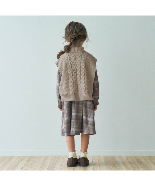 apres les cours(アプレレクール)の「ニットケープ_ウォッシャブル(ベスト・キッズ・ブラウン/ベージュ・120/100)」の4枚目の写真