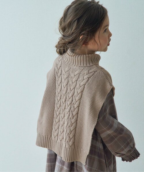 apres les cours(アプレレクール)の「ニットケープ_ウォッシャブル(ベスト・キッズ・ブラウン/ベージュ・120/100)」の7枚目の写真