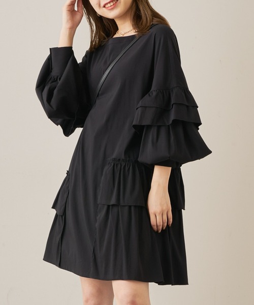 Chico（チコ）の「【新色追加】アシメフリルボリューム袖チュニック（シャツ/ブラウス・レディース・ベージュ/ブラック系その他2/ブラック/アイボリー・FREE）」の3枚目の写真