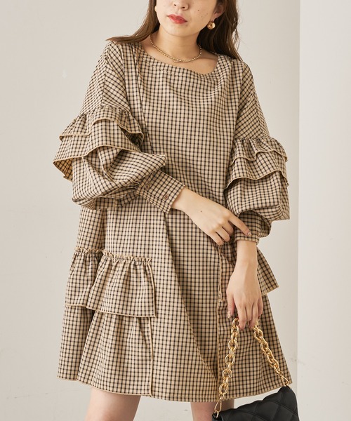 Chico（チコ）の「【新色追加】アシメフリルボリューム袖チュニック（シャツ/ブラウス・レディース・ベージュ/ブラック系その他2/ブラック/アイボリー・FREE）」の12枚目の写真