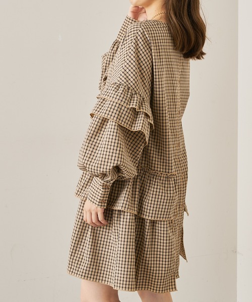 Chico（チコ）の「【新色追加】アシメフリルボリューム袖チュニック（シャツ/ブラウス・レディース・ベージュ/ブラック系その他2/ブラック/アイボリー・FREE）」の18枚目の写真