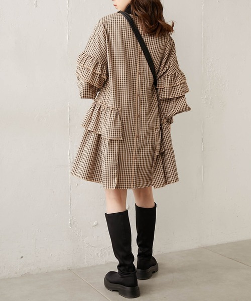 Chico（チコ）の「【新色追加】アシメフリルボリューム袖チュニック（シャツ/ブラウス・レディース・ベージュ/ブラック系その他2/ブラック/アイボリー・FREE）」の21枚目の写真