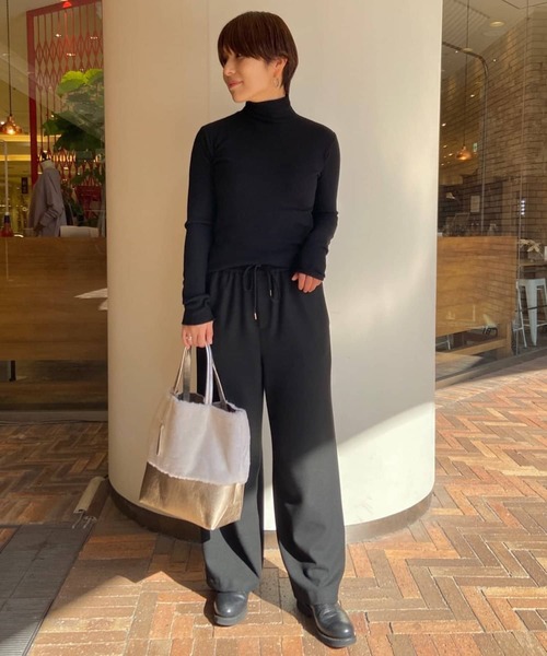 BEARDSLEY（ビアズリー）の「非常に細い糸を使用しウールのチクチク感を抑えたウールテレコハイネック（ニット/セーター・レディース・ホワイト/ブラック/オレンジ・FREE）」の10枚目の写真