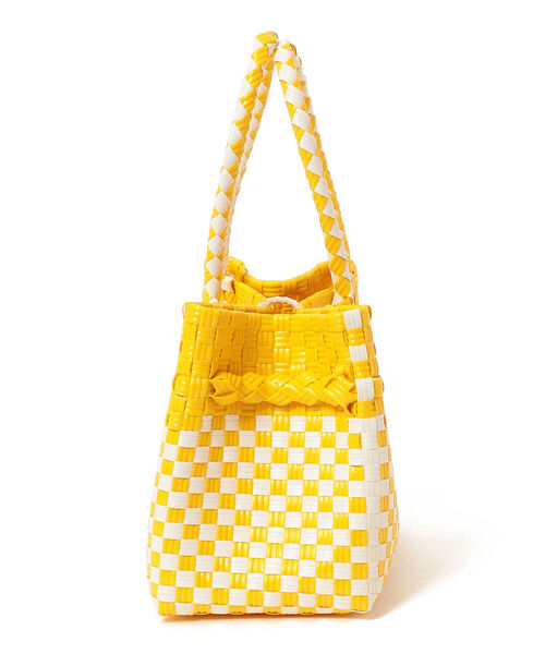 Ray BEAMS（レイビームス）の「BALI WERKSTATTE / Chess Basket Bag（かごバッグ・レディース・ホワイト/イエロー・ONE SIZE）」の6枚目の写真