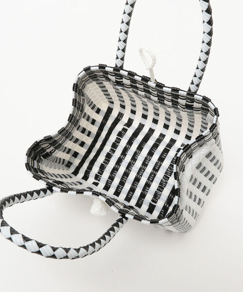 Ray BEAMS（レイビームス）の「BALI WERKSTATTE / Chess Basket Bag（かごバッグ・レディース・ホワイト/イエロー・ONE SIZE）」の13枚目の写真