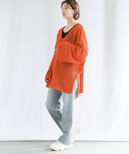 select MOCA（セレクトモカ）の「Vネック透かし編みニットトップス