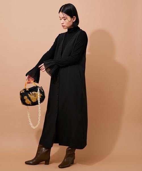 ADAM ET ROPE'（アダムエロペ）の「袖口シフォンフリルタートルプルオーバー（Tシャツ/カットソー・レディース・ブラック/ホワイト・FREE）」の14枚目の写真