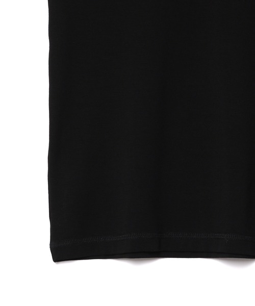 ADAM ET ROPE'（アダムエロペ）の「袖口シフォンフリルタートルプルオーバー（Tシャツ/カットソー・レディース・ブラック/ホワイト・FREE）」の6枚目の写真