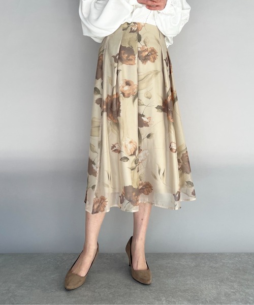 PICCIN（ピッチン）の「オーガンジーフラワーフレアスカート（スカート・レディース・ベージュ/ネイビー/サックスブルー・M/L）」の7枚目の写真