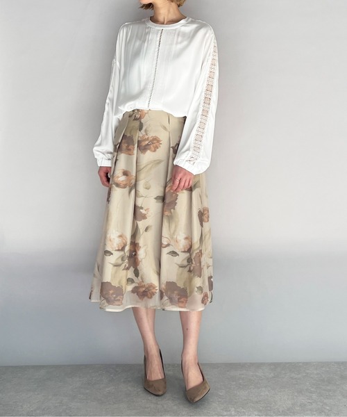 PICCIN（ピッチン）の「オーガンジーフラワーフレアスカート（スカート・レディース・ベージュ/ネイビー/サックスブルー・M/L）」の11枚目の写真