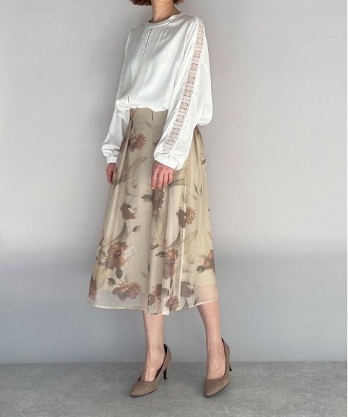 PICCIN（ピッチン）の「オーガンジーフラワーフレアスカート（スカート・レディース・ベージュ/ネイビー/サックスブルー・M/L）」の14枚目の写真