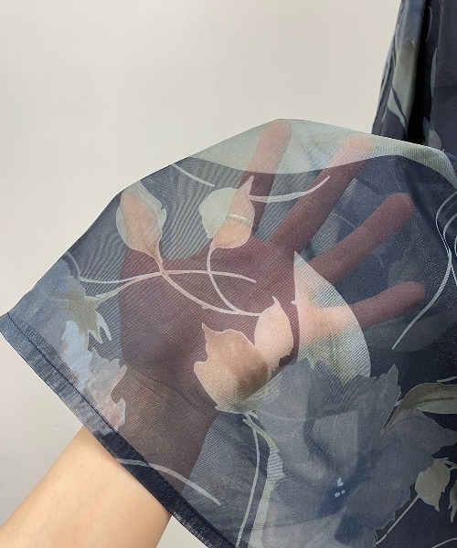 PICCIN（ピッチン）の「オーガンジーフラワーフレアスカート（スカート・レディース・ベージュ/ネイビー/サックスブルー・M/L）」の4枚目の写真