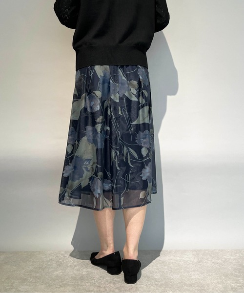 PICCIN（ピッチン）の「オーガンジーフラワーフレアスカート（スカート・レディース・ベージュ/ネイビー/サックスブルー・M/L）」の18枚目の写真