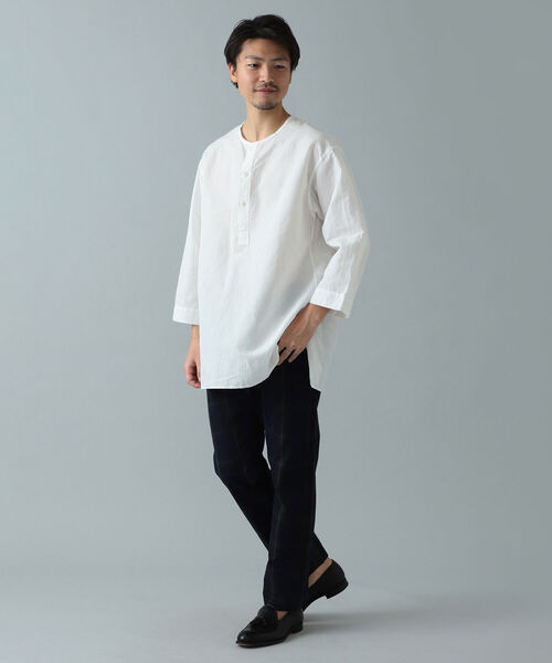 A VONTADE（アボンタージ）の「*A VONTADE / コットン リネン プルオーバーシャツ（シャツ/ブラウス・メンズ・ホワイト/ブラック・SMALL/MEDIUM/LARGE）」の3枚目の写真
