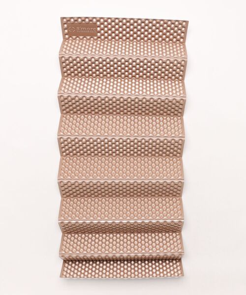 S'more(スモア)の「【S'more / Aluminum Waffle Mat】(アルミニウムワッフルマット)(アウトドアグッズ・レディース・イエロー/グリーン/チョコ/キャメル・FREE)」の1枚目の写真