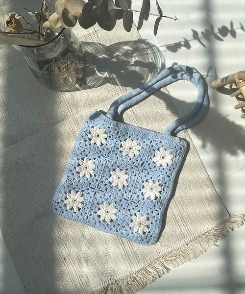 AS KNOW AS plus(アズノゥアズプラス)の「お花クロシェバッグ(トートバッグ・レディース・アイボリー/ブラック/ライム/サックスブルー・FREE)」の12枚目の写真