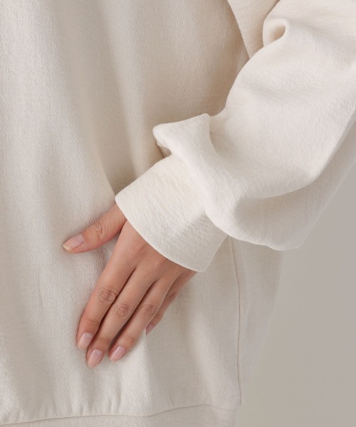 LEPSIM（レプシィム）の「袖ボリュームプルオーバー　258781（スウェット・レディース・オフホワイト/ライトブルー/ネイビー・FREE）」の15枚目の写真