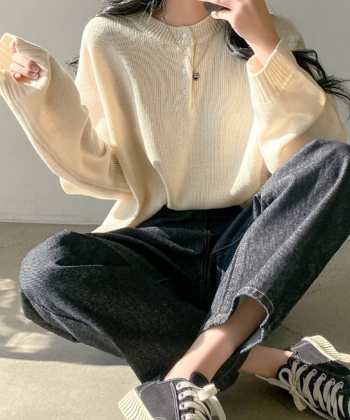 SONA(ソナ)の「SONYUNARA ワイドブラックジーンズ(デニムパンツ・レディース・ブラック・SMALL/MEDIUM)」の4枚目の写真