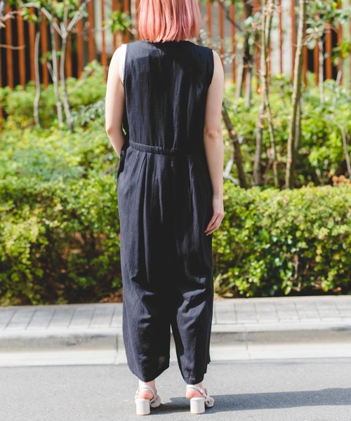 Wordtrobe（ワードトローブ）の「【wordtrobe】レーヨンフレックス ノースリーブ オールインワン サロペット（サロペット/オーバーオール・レディース・ライトグレー/グリーン/ブラック/ブラウン・FREE）」の14枚目の写真