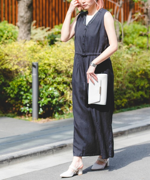 Wordtrobe（ワードトローブ）の「【wordtrobe】レーヨンフレックス ノースリーブ オールインワン サロペット（サロペット/オーバーオール・レディース・ライトグレー/グリーン/ブラック/ブラウン・FREE）」の11枚目の写真