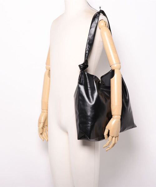 STYLEBLOCK（スタイルブロック）の「PUレザーシンプルショルダーバッグ（ショルダーバッグ・レディース・カーキ/ホワイト/ブラウン/ブラック・FREE）」の8枚目の写真