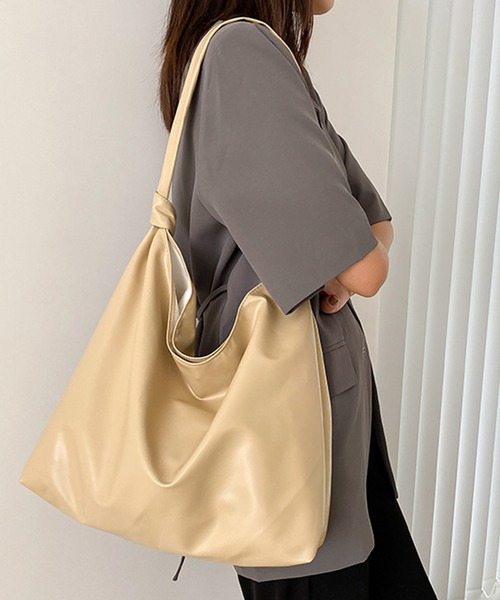 STYLEBLOCK（スタイルブロック）の「PUレザーシンプルショルダーバッグ（ショルダーバッグ・レディース・カーキ/ホワイト/ブラウン/ブラック・FREE）」の4枚目の写真