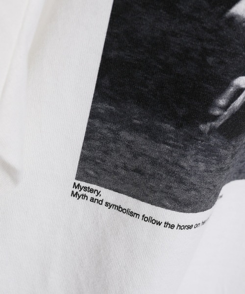 JANESMITH（ジェーンスミス）の「JANESMITH ジェーンスミス / HORSE No.1 SHORT SLEEVE T-SHIRT グラフィックプリントビッグシルエットTシャツ / 22WCT-#452S-SL（Tシャツ/カットソー・レディース・ホワイト/ブラック・SMALL/MEDIUM/LARGE/X-LARGE）」の5枚目の写真