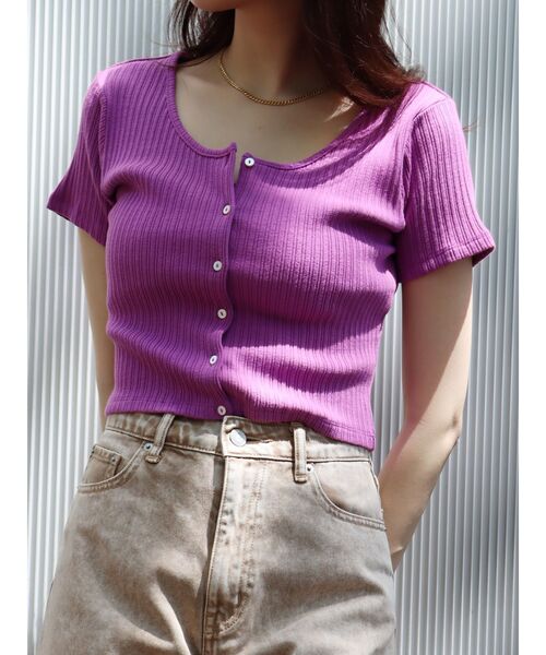 EVRIS（エヴリス）の「フロントボタンショートTEE（Tシャツ/カットソー・レディース・ホワイト/ブラック/パープル/グリーン・FREE）」の4枚目の写真