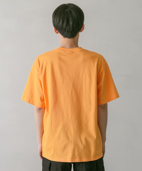 URBAN RESEARCH DOORS（アーバンリサーチドアーズ）の「グランピングプリントTシャツ（Tシャツ/カットソー・メンズ・ホワイト/ネイビー/イエロー・MEDIUM/LARGE）」の12枚目の写真