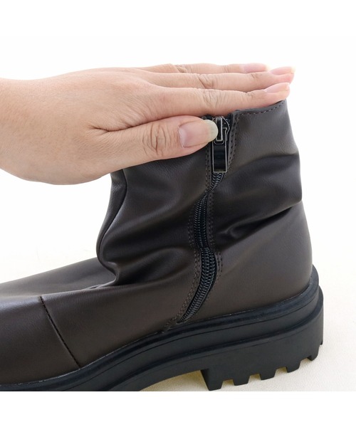 byあしながおじさん（バイアシナガオジサン）の「厚底サイドゴアブーツ　8710378（ブーツ・レディース・ブラック/グレー/アイボリー/ダークブラウン/ブラック系その他・LL/S/M/L）」の10枚目の写真