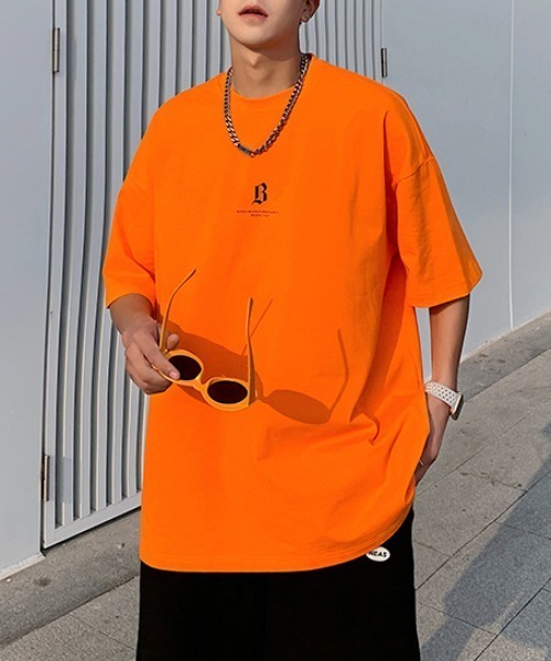 MGV(エムジーヴィー)の「アルファベットレタリングTシャツ(Tシャツ/カットソー・メンズ・ホワイト/ブラック/ブルー/オレンジ・LARGE/X-LARGE/MEDIUM)」の12枚目の写真