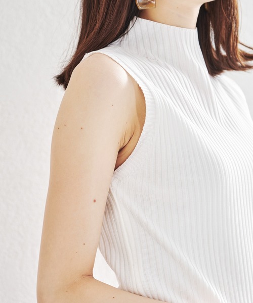 acro（アクロ）の「ボトルネックノースリーブリブニットトップス/AC1453（Tシャツ/カットソー・レディース・ホワイト/ブラック/アイボリー/グリーン/グレー/イエロー・ﾌﾘ-）」の17枚目の写真