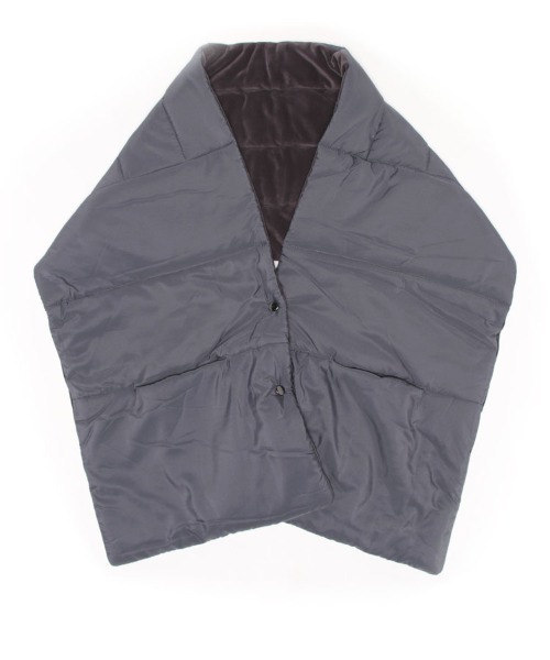 DONOBAN（ドノバン）の「つつみ込むライトストール（ストール/ショール・レディース・ベージュ/チャコール/ネイビー・F）」の15枚目の写真