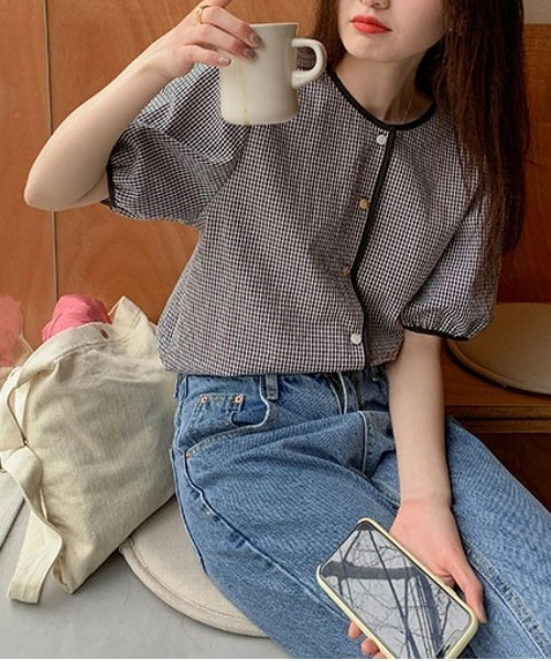 ibeul_(イベール)の「チェックパフスリーブトップス(Tシャツ/カットソー・レディース・ネイビー/ブラック・M/L)」の18枚目の写真