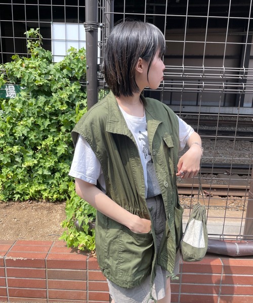 DuKKah（デュカ）の「Dukkah/【低身長向け】ミリタリーベスト（ベスト・レディース・ブラック/カーキ/アイボリー・FREE）」の3枚目の写真