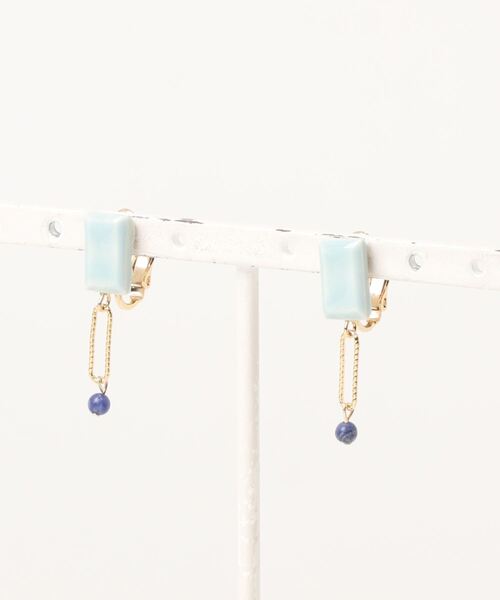 tone(トーン)の「【IRODORI】square+ソーダライトearring(水色)(イヤリング・レディース・ブルー系その他・FREE)」の1枚目の写真