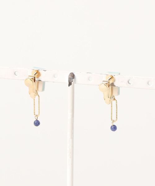tone(トーン)の「【IRODORI】square+ソーダライトearring(水色)(イヤリング・レディース・ブルー系その他・FREE)」の2枚目の写真