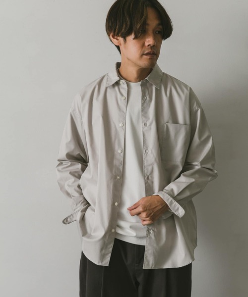 URBAN RESEARCH DOORS(アーバンリサーチドアーズ)の「コットンポプリンレギュラーカラーシャツ(シャツ/ブラウス・メンズ・グレー/ネイビー/バーガンディー・MEDIUM/LARGE)」の6枚目の写真