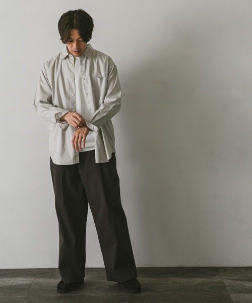 URBAN RESEARCH DOORS(アーバンリサーチドアーズ)の「コットンポプリンレギュラーカラーシャツ(シャツ/ブラウス・メンズ・グレー/ネイビー/バーガンディー・MEDIUM/LARGE)」の9枚目の写真