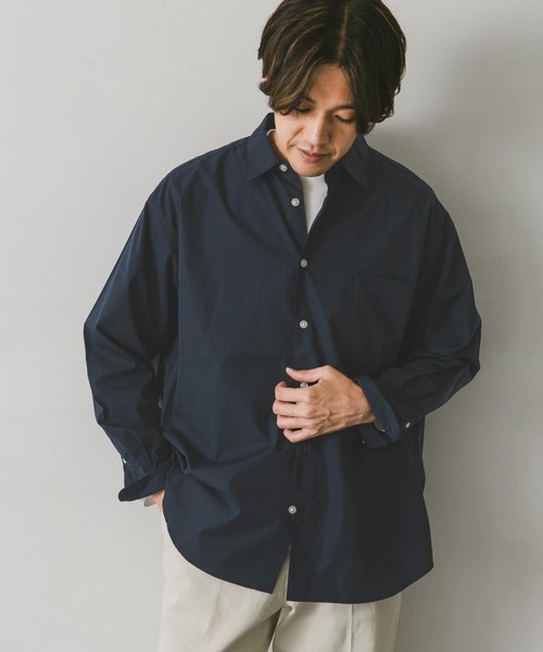 URBAN RESEARCH DOORS(アーバンリサーチドアーズ)の「コットンポプリンレギュラーカラーシャツ(シャツ/ブラウス・メンズ・グレー/ネイビー/バーガンディー・MEDIUM/LARGE)」の11枚目の写真