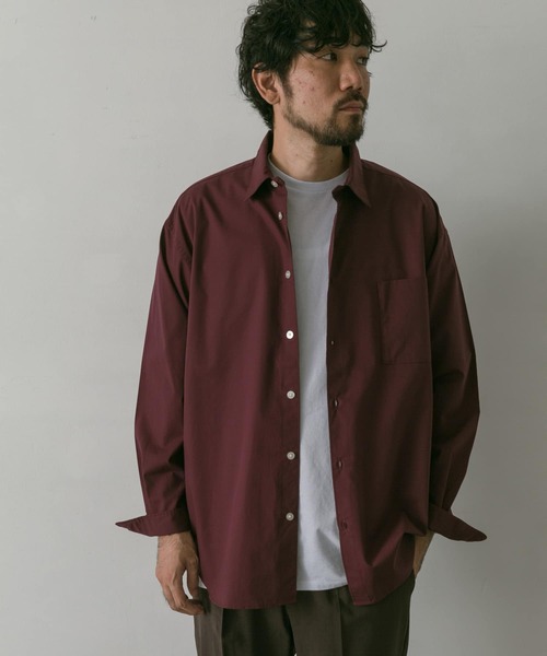 URBAN RESEARCH DOORS(アーバンリサーチドアーズ)の「コットンポプリンレギュラーカラーシャツ(シャツ/ブラウス・メンズ・グレー/ネイビー/バーガンディー・MEDIUM/LARGE)」の20枚目の写真