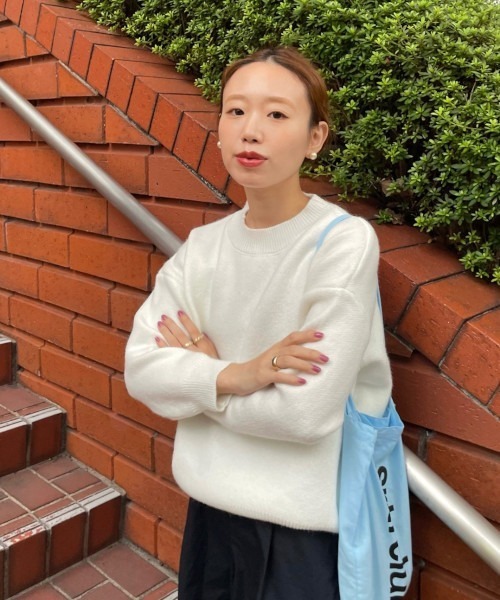 GIMME GIMME(ギミーギミー)の「ベーシックセーター gimw22a003(ニット/セーター・レディース・ホワイト/グレー・FREE)」の16枚目の写真